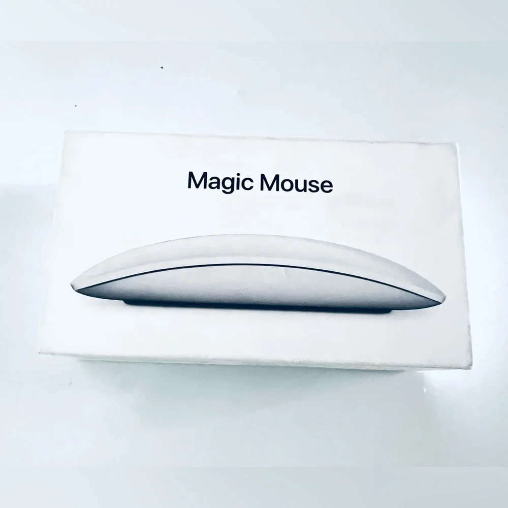 Apple Magic Mouse Model A3204 Sleek White Design and USB Cord Mint Conditions